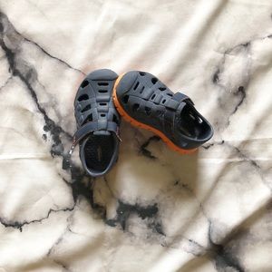 Toddler stride rite water shoes